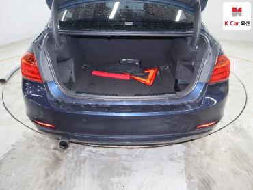 2012 - bmw 3 series