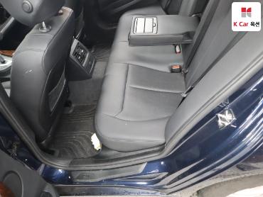 2012 - bmw 3 series