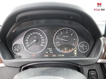 2012 - bmw 3 series