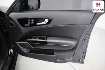 2013 - kia k9