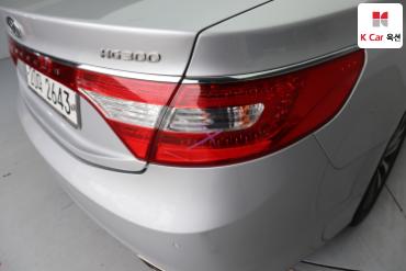 2011 - hyundai grandeur