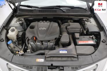 2011 - hyundai grandeur