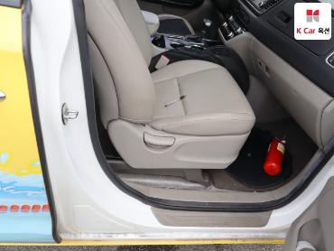 2019 - kia carnival