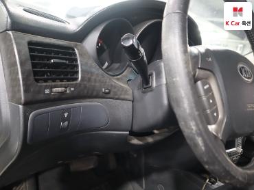 2009 - kia roche