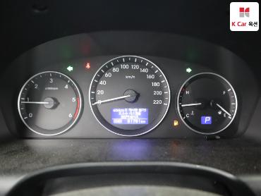 هيونداي Grand Starex 2021 — صورة 11