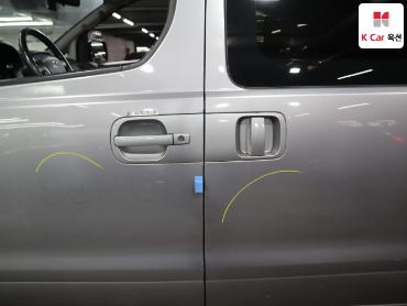 2021 - hyundai grand starex
