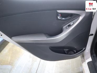 2011 - hyundai avante