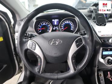 2011 - hyundai avante