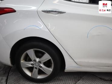 2011 - hyundai avante