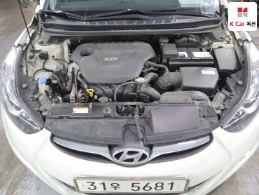 2011 - hyundai avante