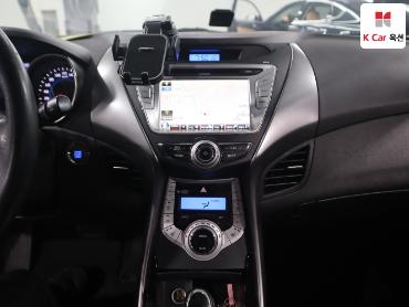 2011 - hyundai avante