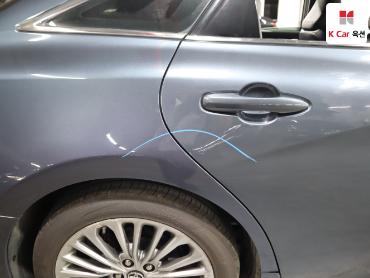 2019 - toyota avalon
