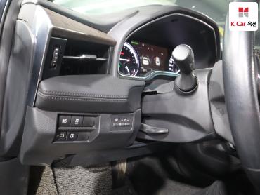 2019 - toyota avalon
