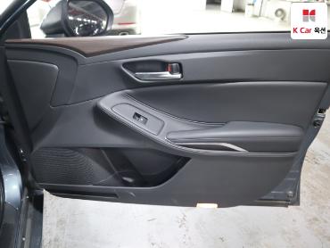 2019 - toyota avalon