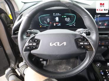 2022 - kia niro