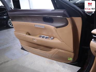 جينيسيس G90 2022 — صورة 14