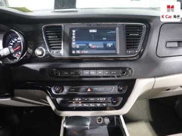 2019 - kia carnival