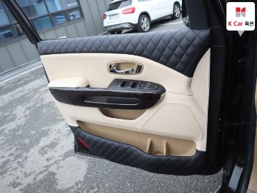 2020 - kia carnival