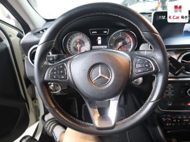 2017 - mercedes-benz gla200