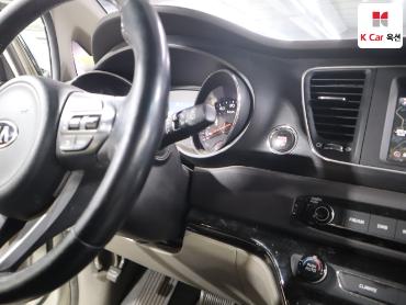 2017 - kia carnival