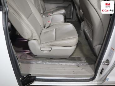 2017 - kia carnival