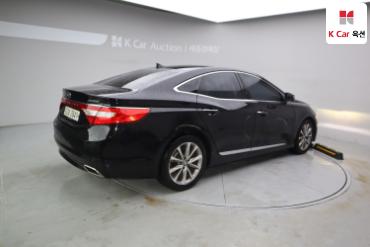 2016 - hyundai grandeur