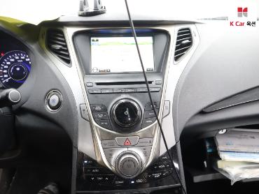 2012 - hyundai grandeur