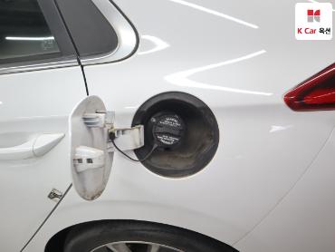 2016 - hyundai ioniq