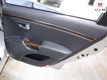 2009 - hyundai grandeur