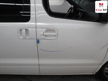 2021 - hyundai grand starex