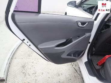 2017 - hyundai ioniq