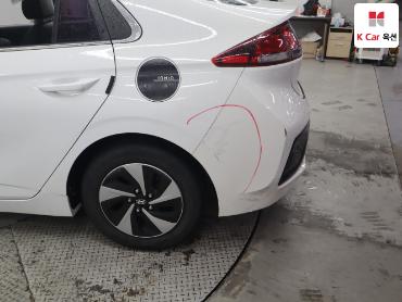 2017 - hyundai ioniq