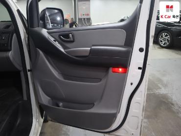 2021 - hyundai grand starex