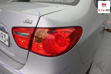 2010 - hyundai avante