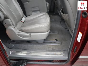 2011 - kia carnival