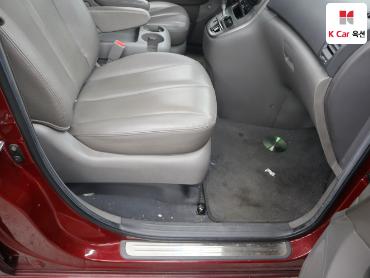 2011 - kia carnival