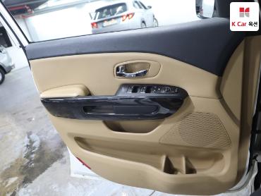 2017 - kia carnival