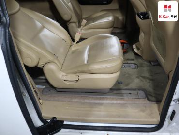 2017 - kia carnival