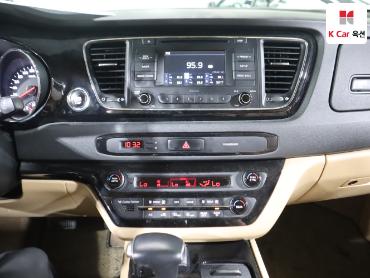 2017 - kia carnival