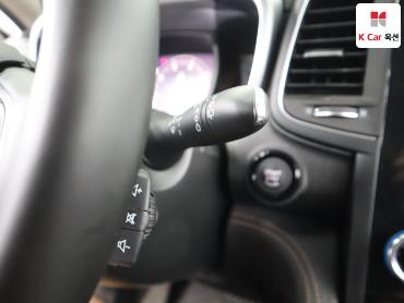Renault Samsung Qm6 2023 — صورة 17