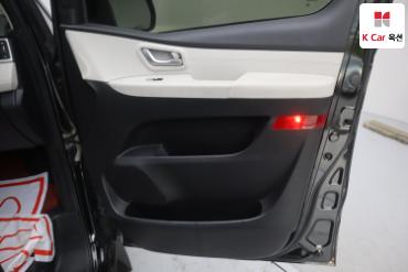 2019 - hyundai grand starex