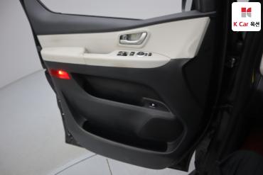 2019 - hyundai grand starex