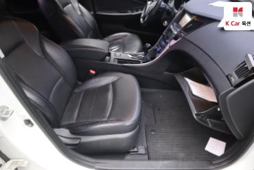 2011 - hyundai sonata