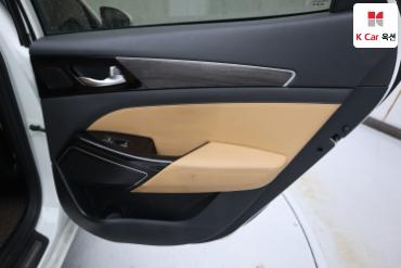 2020 - kia k7
