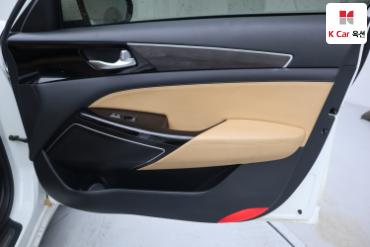 2020 - kia k7