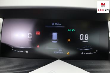 2022 - hyundai staria