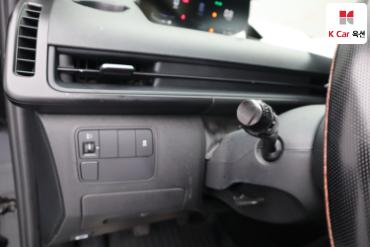2022 - hyundai staria