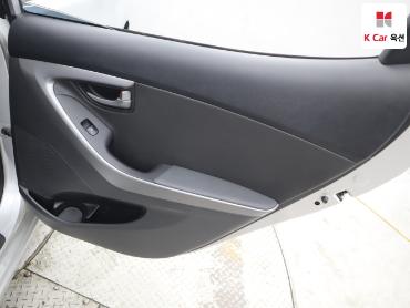 2015 - hyundai avante