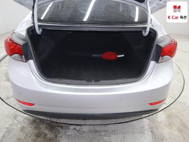2015 - hyundai avante