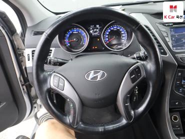 2015 - hyundai avante